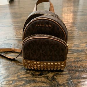 Michale Kors bag pack